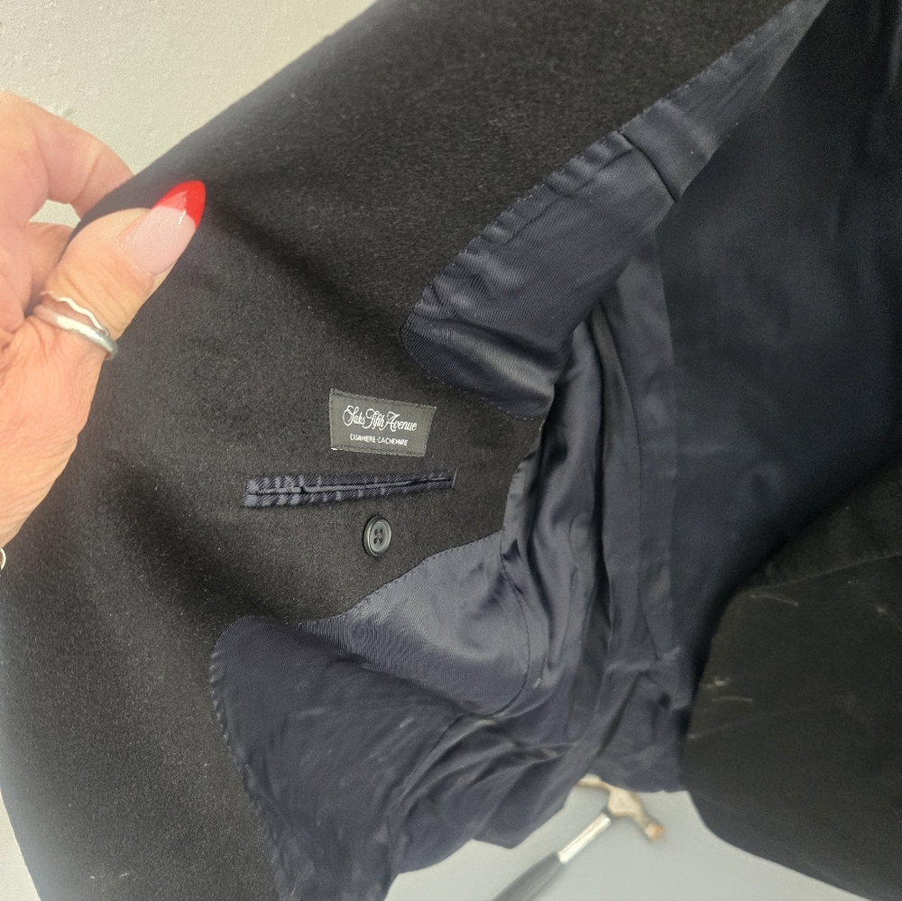 Saks Fifth Avenue Cashmere Blazer 42 Reg 3 For 1000.00 Or 500 Ea Hp🔥🔥🔥 - Picture 2 of 4